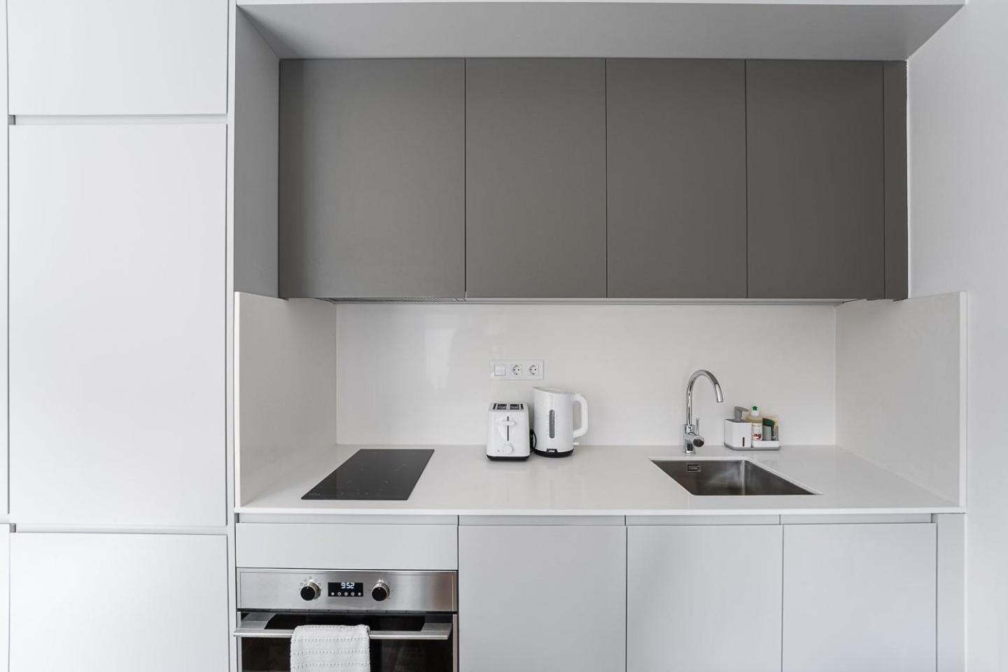Guestready - Downtown Refuge With Private Parking Appartement Porto Buitenkant foto