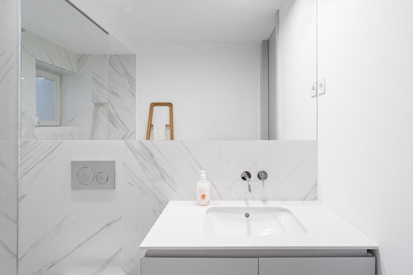 Guestready - Downtown Refuge With Private Parking Appartement Porto Buitenkant foto